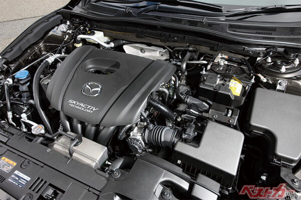 1.5Lで初めてSKYACTIV-Gが投入された。1.5Lエンジンは直噴化され、SKYACTIVの6AT&6MTとの組み合わせでダイレクト感のある走りが楽しめる。スペックはたいしたことがないが、実力は充分