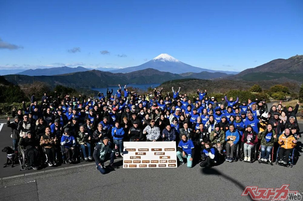 パラモトライダーとその仲間のライダー、そしてボランティアスタッフ、総勢170名近いスタッフがこのイベントに携わることとなった。