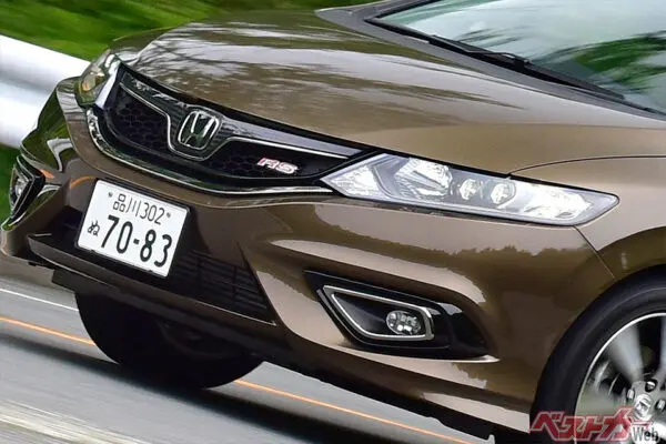 [ハイブリッド]じゃなくてガソリンがオススメ！　ホンダ [ジェイドRS]買ってみてもいいんじゃない？