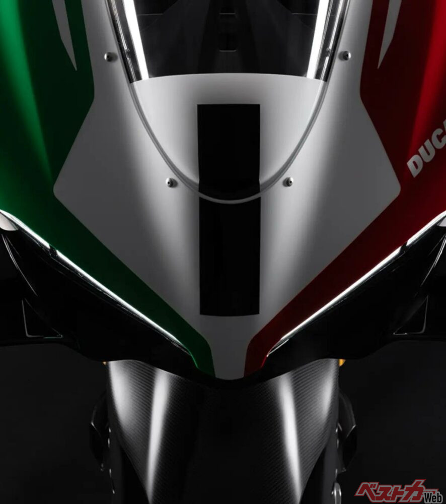 ducati_panigale_v4_tricolore_drl