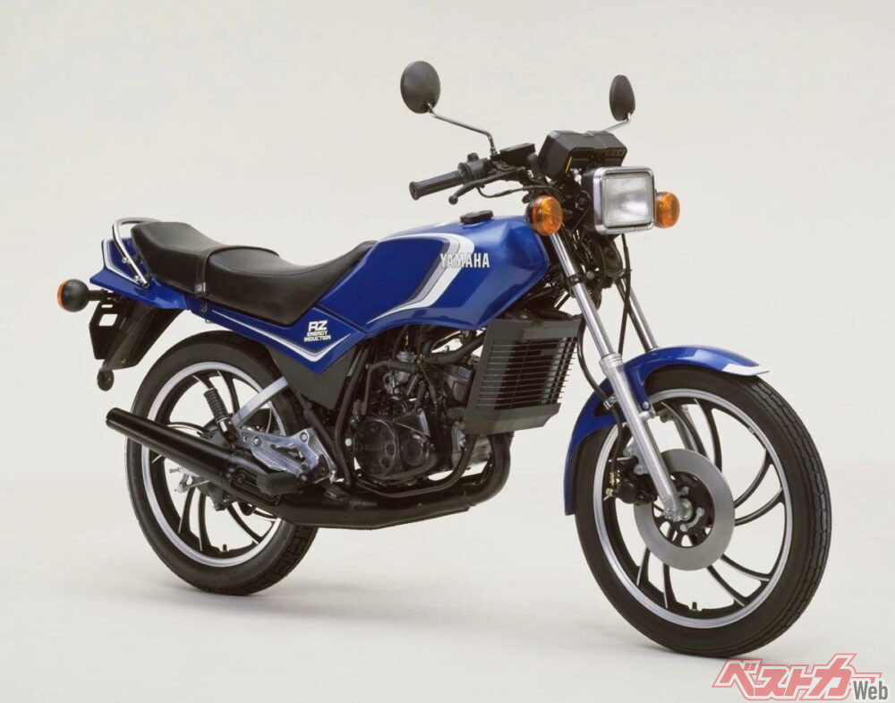 1982_yamaha_rz125_01