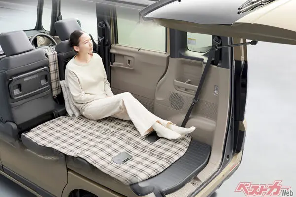マジで[軽自動車]なん!?　ホンダ [N-BOX ジョイ]の室内空間が広すぎる件