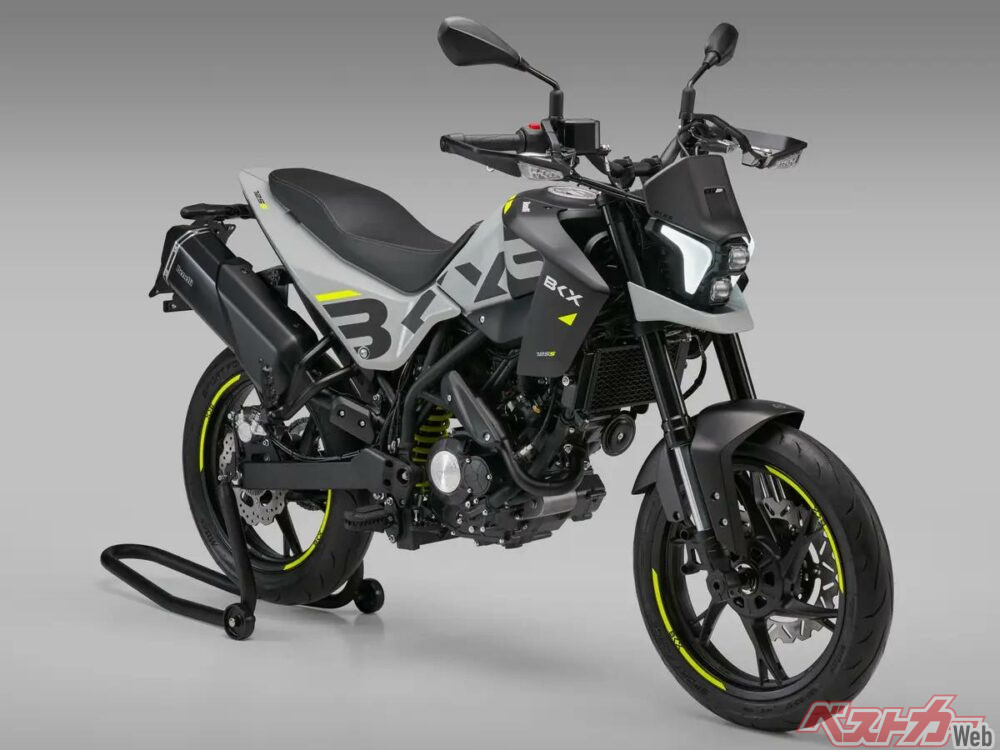 benelli-bkx-125-s-pastel-grey-4-_2024-12-18 18-39-24