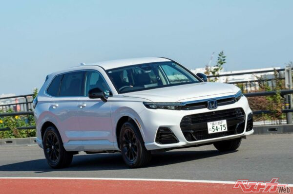 走り出しから上質さを感じるCR-V e:FCEV