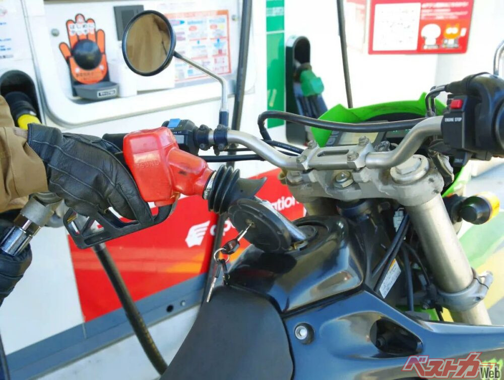 怒! 12月19日からガソリン補助金カットで「リッター10円」値上げへ 怒! 12月19日からガソリン補助金カットで「リッター10円」値上げへ