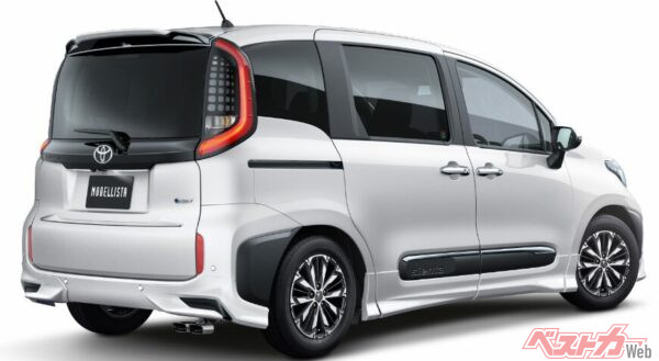 「ブライト・テック・エレガンス」のリアビュー(外装パーツ全部付き。価格:44万4400円(税込))。いやもう……ビシッと決まりすぎて参りましたッ!