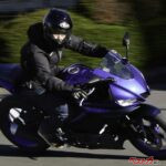 乗りやすさとスポーツ性のグッドバランス。誰もが楽しめるYZF-R25の軽快な走り！