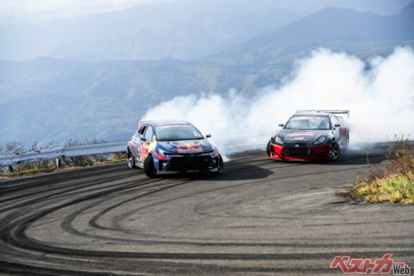 織戸学氏はADVAN GR86で共演 (C)Jason Halayko / Red Bull Content Pool