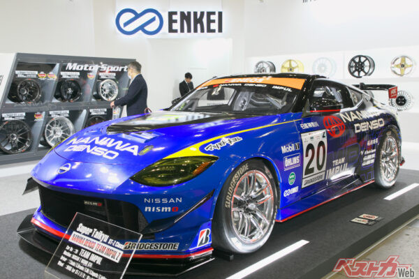 エンケイのホイールで足元を固めたフェアレディZ。スーパー耐久参戦マシン（NANIWA DENSO TEAM IMPUL Z）