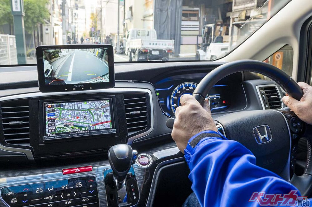 激ヤバ】こんな便利な車内用モニター探してた!! 安全・安心を