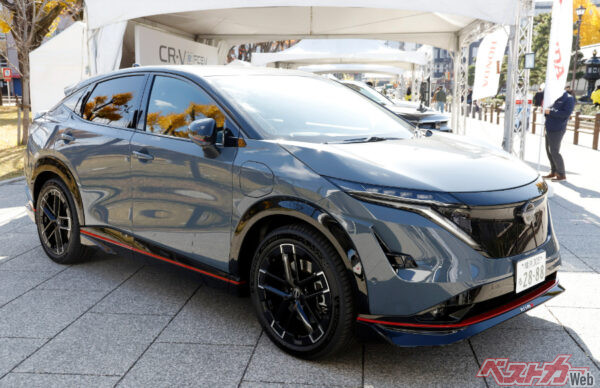 カッコよくも存在感がある、アリアNISMO e-4ORCEも出品。パワーあふれる走りも魅力!!