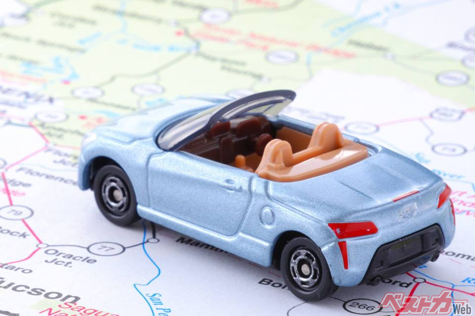 トミカ 限定 特別仕様 ミニカーの王様 まとめ売り ミニカーの王様[トミカ]のこだわりに拍手!! たったの550円なのにメ