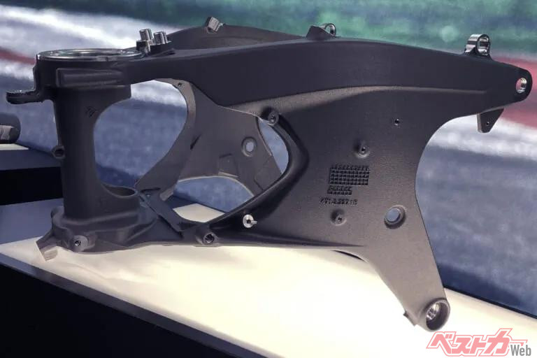 ドゥカティの新型パニガーレV4のフレーム