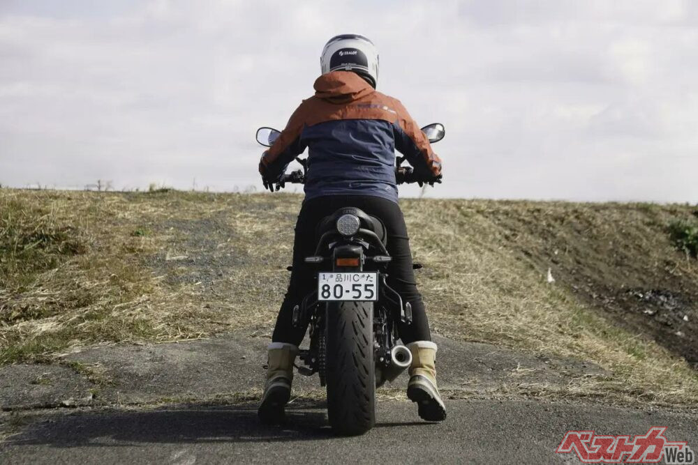 ツインエンジンの新基準！　「270度クランク」人気に火をつけたヤマハ「CP2」