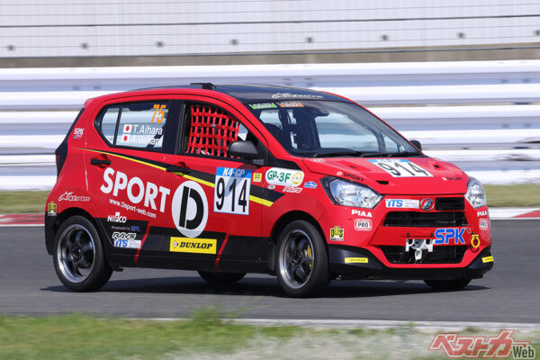 営業車にも使われているミライースが豹変！　本格的なレースカーのように走れるのだから凄い！