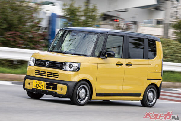 ターボは64ps/10.6kgm、NAは58ps/6.6kgm。もちろん走りに不満なし