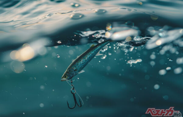 水中で、本当の小魚のような動きを演出できるかどうかが、ルアーのカギになる!(※画像はイメージ)