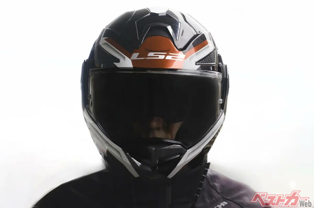 【LS2 ADVANT-X Fインプレ】　日本人の頭にフィットする多機能システムヘルメット！