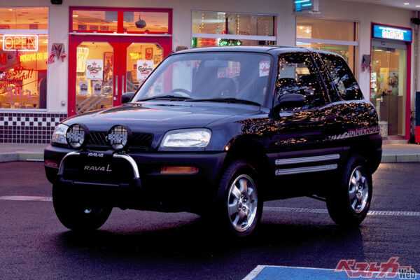 1994年登場の初代トヨタ RAV4