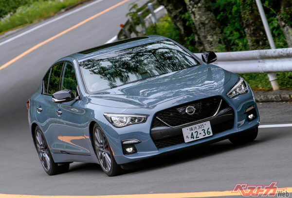 日産 スカイライン400R……GT度：★★★★★　GTグレードも用意されるスカイラインの上位グレードとなる400R。405psの3L・V6エンジン搭載