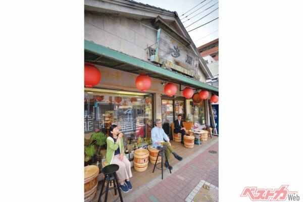 『田口屋』酒樽がいい雰囲気