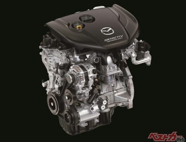 3代目アテンザに搭載されていた2.2L直噴ターボディーゼルエンジン