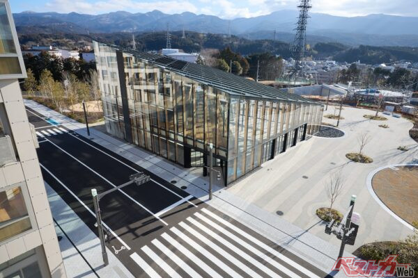 「Kakezan Invention Hub」は採光性に優れた機能的なデザインが印象的