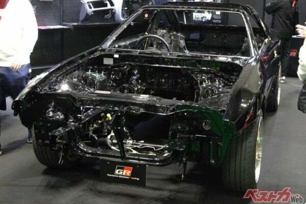 GR、KINTO、GRガレージ富山新庄の3社合同でブースに出展された70スープラ