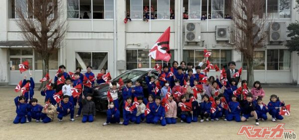 目の前でラリー車が走ったことは大人になっても思い出として残るはず