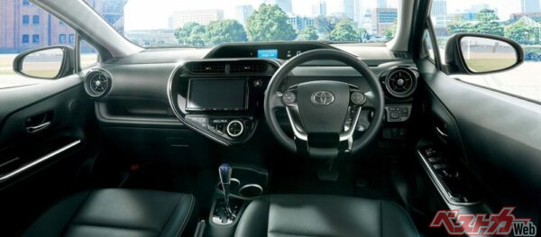 クルコンは当たり前の装備と思いがちですが、ファミリーカーではまだまだ少ないです