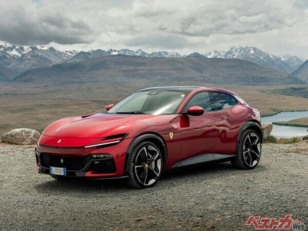 2022年、人気のSUVカテゴリーに投入されて話題になったプロサングエ（フェラーリはSUVではないとしている）。人気は高いそうだが販売期間が短い可能性も…高そうだ。