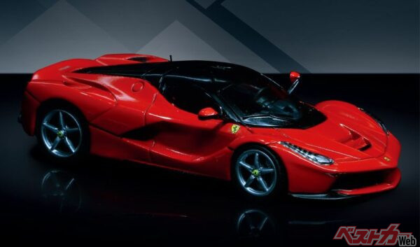2013年に499台のみ限定生産されたラ・フェラーリ