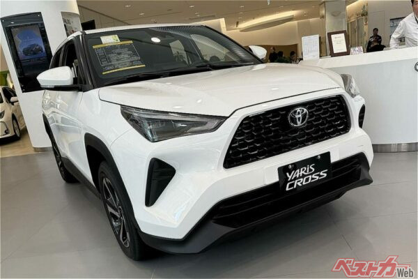全長は4310㎜と日本のヤリスクロスよりもひと回り大きく居住性も良好。何よりRAV4似のフロントマスクを含め高い商品力を持つ