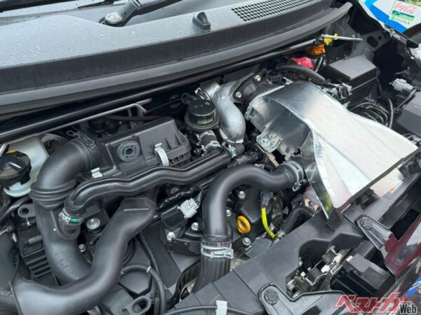 最新のECUを装着し、レスポンスアップ。80馬力以上のパワーと太いトルクを手に入れた