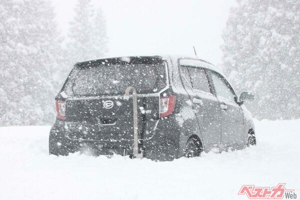 老舗が立ち上がった!!　大雪時の排ガス対策に画期的アイテム「スノーケル」っていったいなによ？