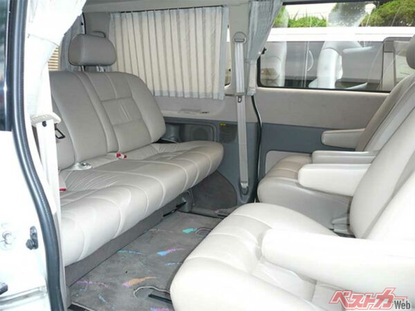 グランドハイエースの回転対座