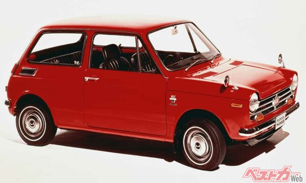 『ノルウェイの森』にはホンダN360が登場する。そして、物語の中でかなり重要な役割を果たしているのです