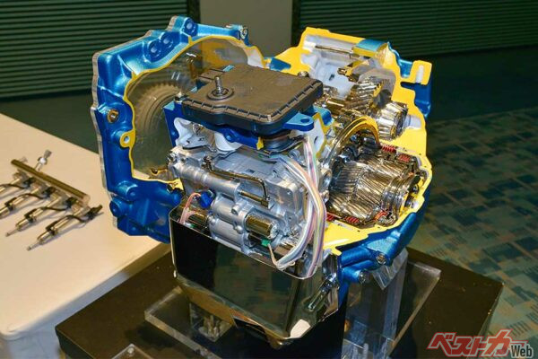 ボルボ入魂の新世代エンジンDrive-E。S60（434万～489万円）、V60（454万～509万円）にも同エンジン搭載車が発売される