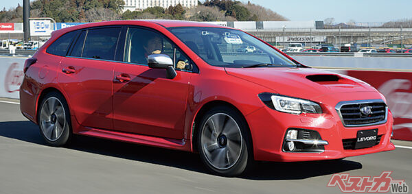 レヴォーグ（266万7600～356万4000円）…5月にデビューするレヴォーグに搭載される1.6Lターボはフラットトルクでライバルを凌駕