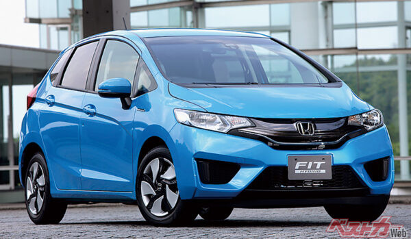 フィットハイブリッド（163万〜193万円）…フィットハイブリッドはDCTながら、小気味よさを追求したものではないのが残念なところ