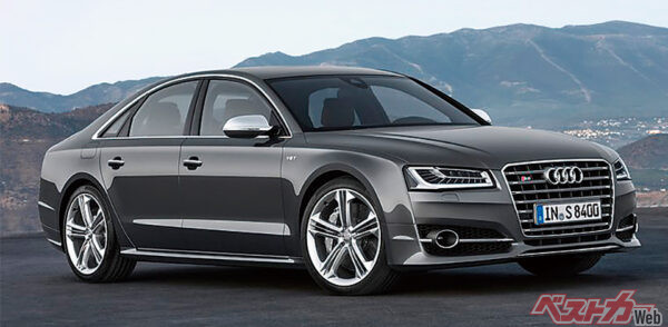 アウディS8（1580万円）…4WDのパイオニアであるアウディのクワトロは電子制御に頼らないシンプルなシステムながらポテンシャルは高く、輸入車としては最高レベル