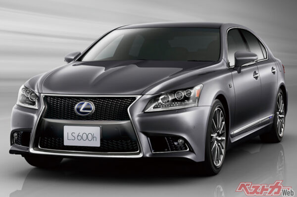 高級車のハイブリッドということで存在感を示したLS600h