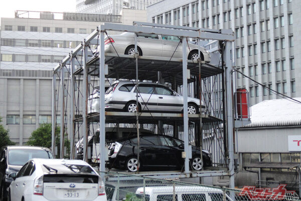 通常の5段式から4段式の立体駐車場にすることで、ハイルーフ車需要に応える