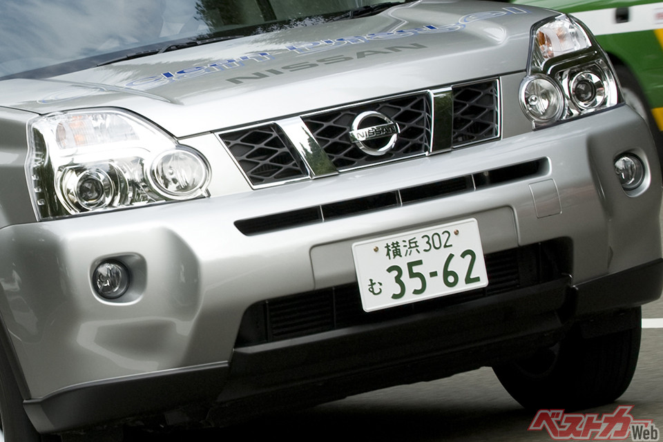 日産エクストレイルt30希少マニュアル5速MT