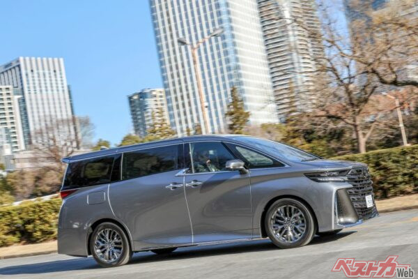 PHEVはヴェルファイアにも