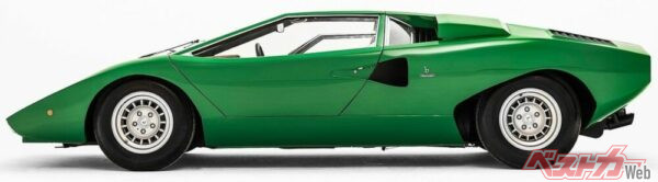 うおおおおおお! 超平べったくカッチョいいLP400(1973年)。このモデルの消しゴムもありんす!