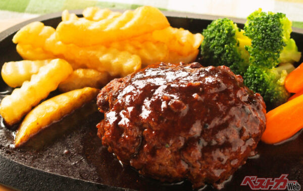 ファミリーレストランへ入ったなら、会計時に「SDカード」を見せましょう。お得になる可能性大です!