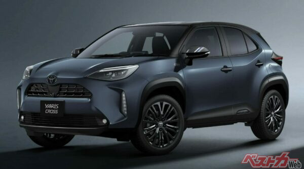 特別感あるヤリスクロスじゃないか! ボディ随所にブラックを施している特別仕様車Z「URBANO」(ウルバーノ)。「ドアミラーステッカー」は販売店オプション