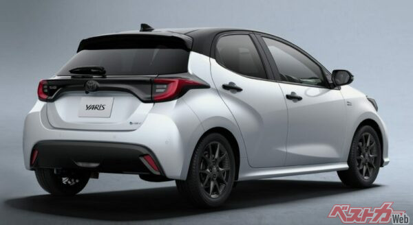 ドアハンドルがブラックというのも何気にいいね~。ヤリスクロスも同様の仕様だ