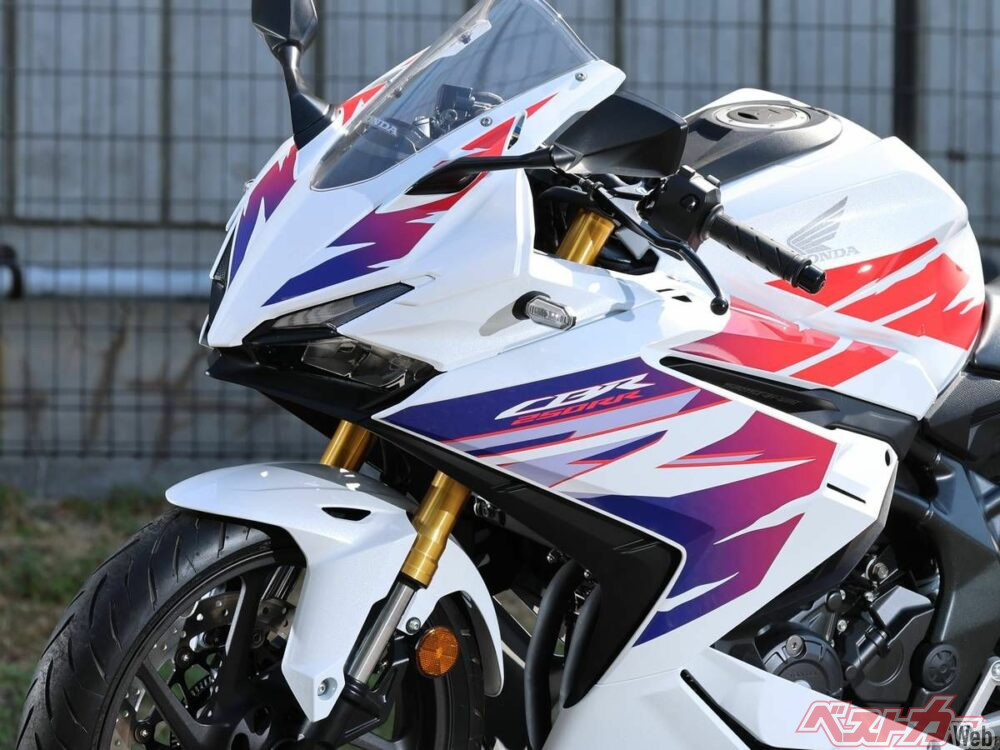 新色「CBR250RR」ディテールチェック！ MC22を思わせるブラッシュ